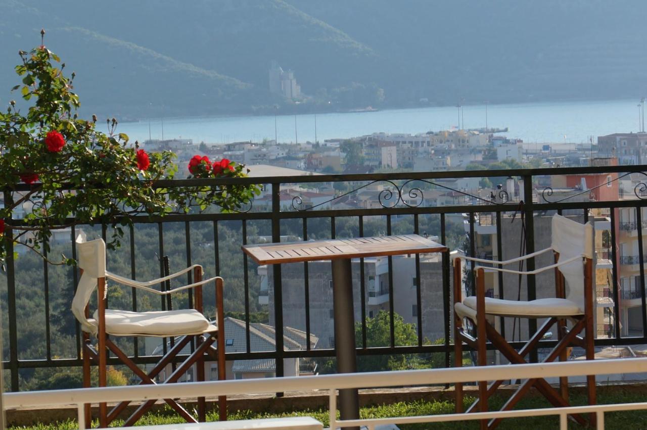 Τhe Sunny Apartments Igoumenitsa Exteriör bild