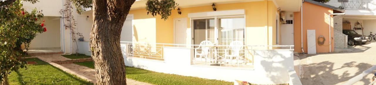 Τhe Sunny Apartments Igoumenitsa Exteriör bild