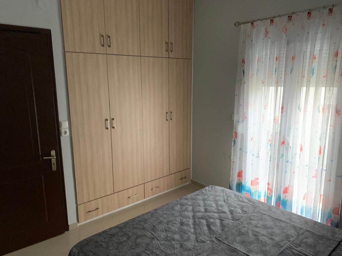 Τhe Sunny Apartments Igoumenitsa Exteriör bild