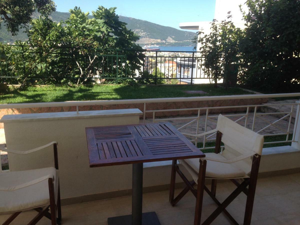Τhe Sunny Apartments Igoumenitsa Exteriör bild