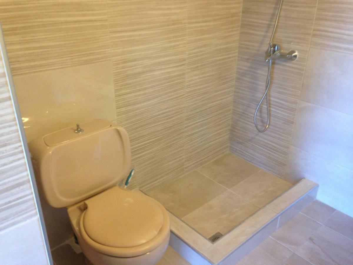 Τhe Sunny Apartments Igoumenitsa Exteriör bild