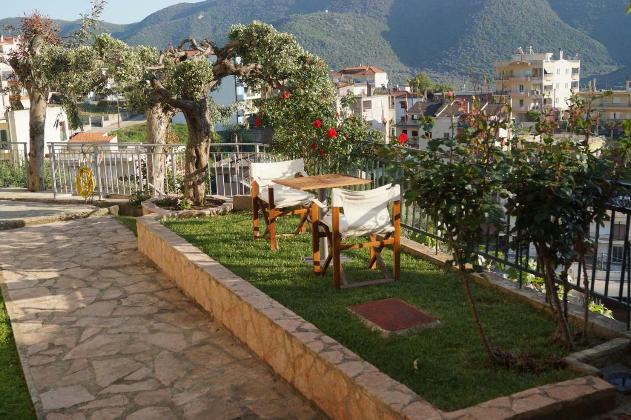 Τhe Sunny Apartments Igoumenitsa Exteriör bild