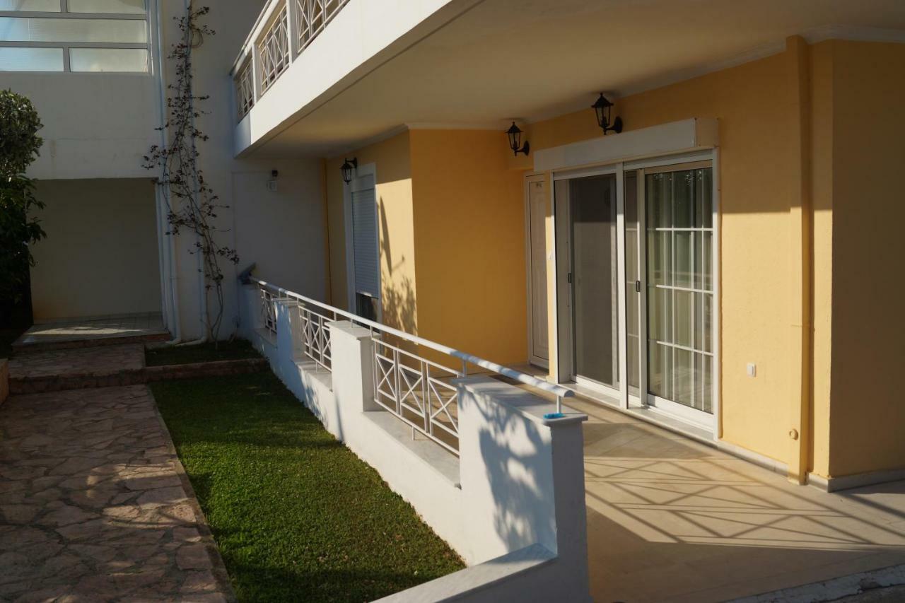 Τhe Sunny Apartments Igoumenitsa Exteriör bild