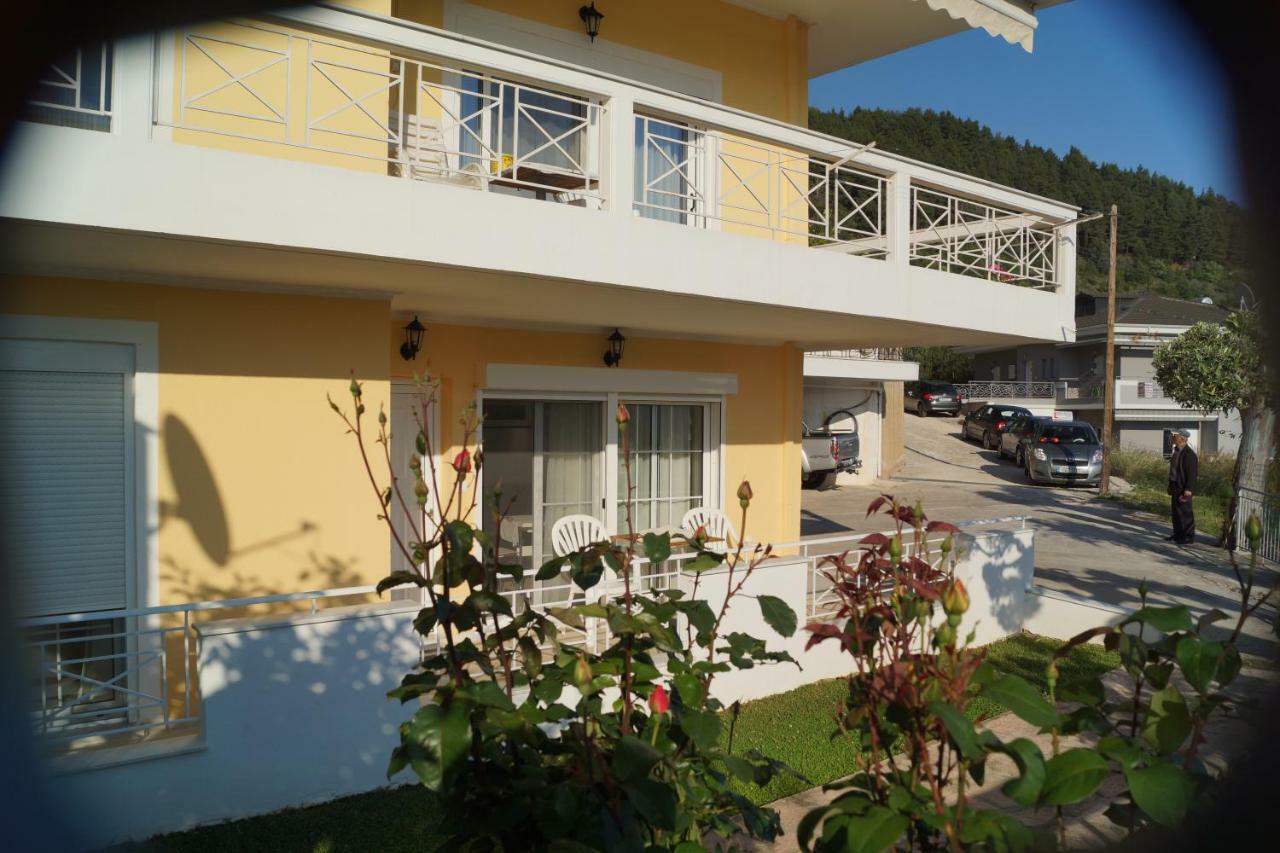 Τhe Sunny Apartments Igoumenitsa Exteriör bild