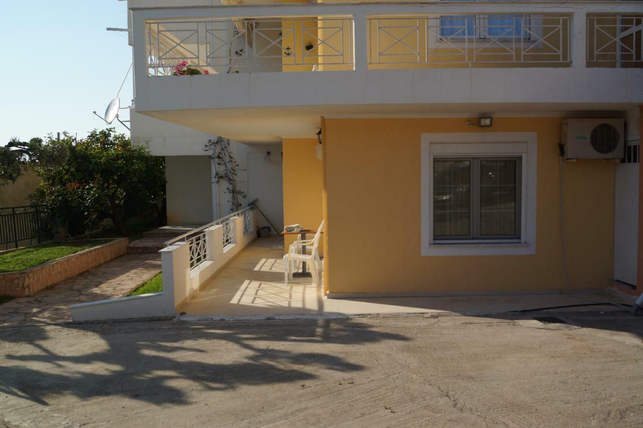 Τhe Sunny Apartments Igoumenitsa Exteriör bild